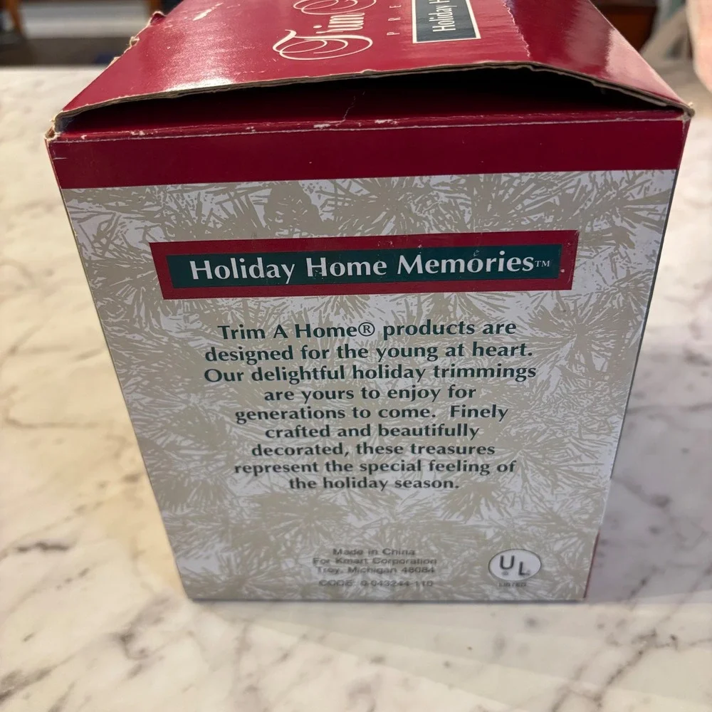 Trim A‎ Home Holiday Memories NO Light Ceramic Christmas Village House 1995